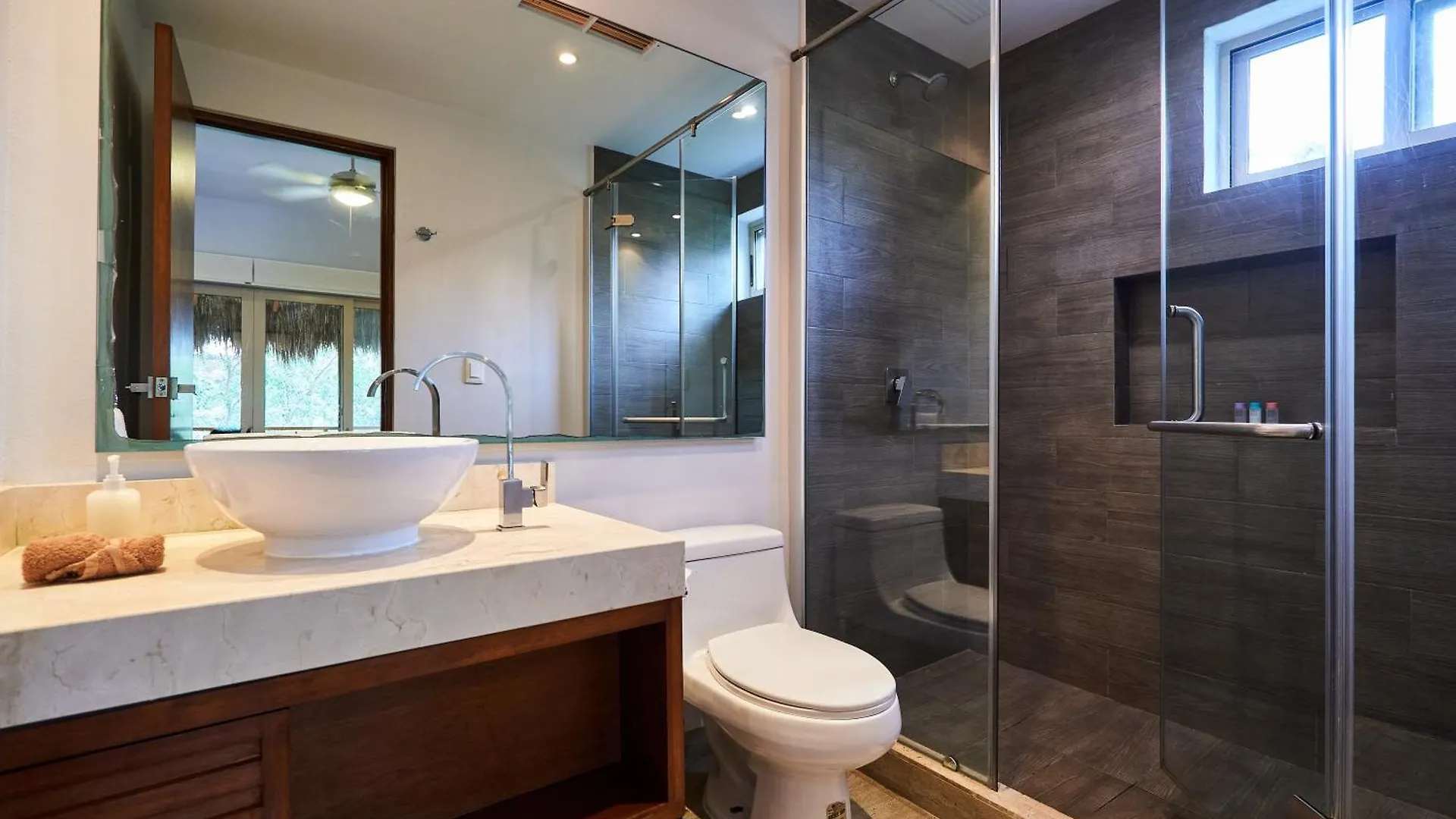 Luxury Penthouse With Private Rooftop & Hot Tub 图卢姆 0*,  墨西哥
